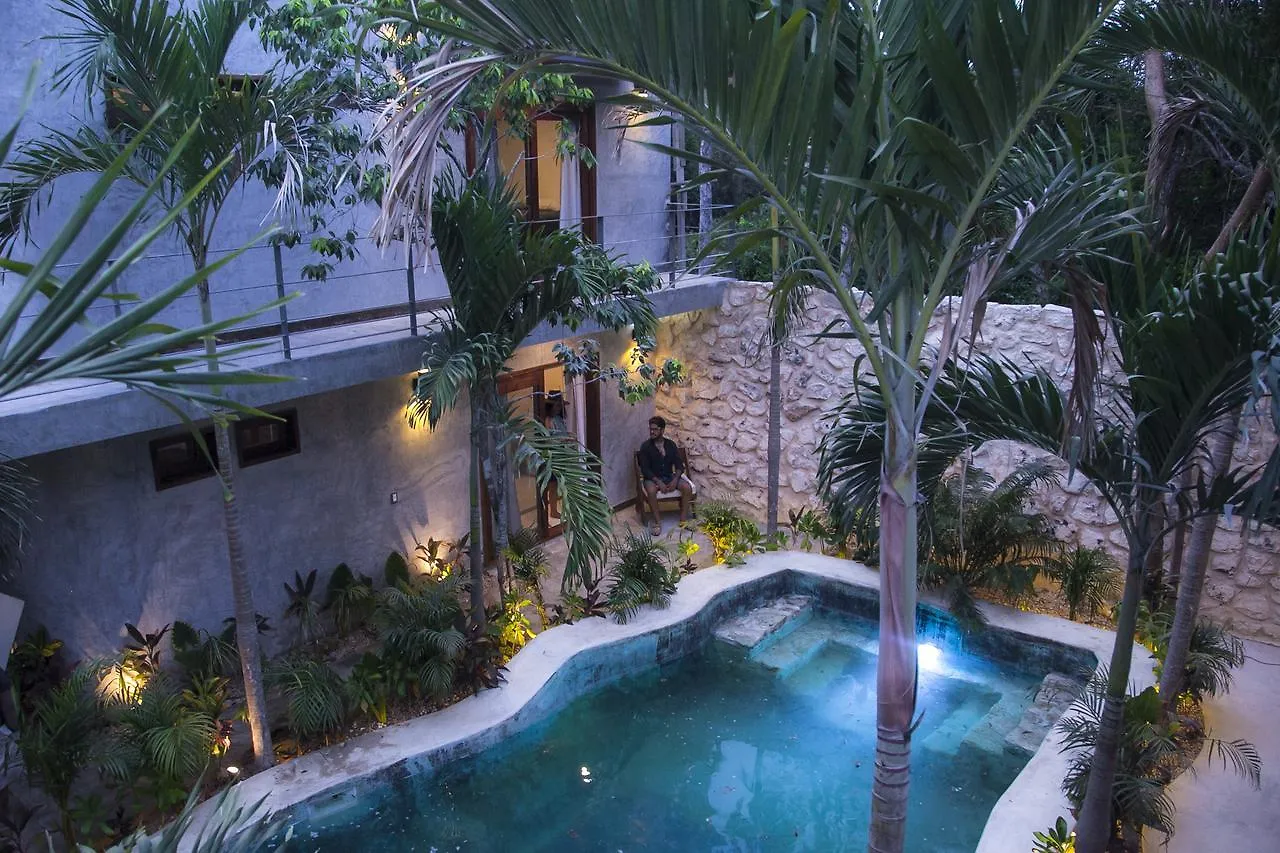 Solera Tulum With Pool Hotel 4*,  México